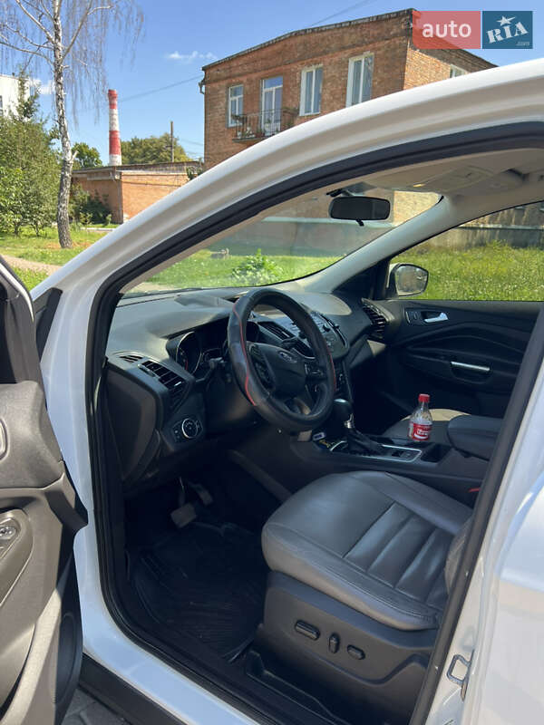 Внедорожник / Кроссовер Ford Escape 2017 в Шептицькому