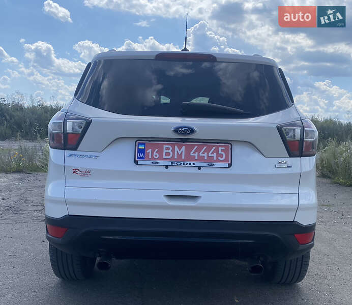 Внедорожник / Кроссовер Ford Escape 2016 в Сарнах