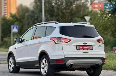 Внедорожник / Кроссовер Ford Escape 2014 в 