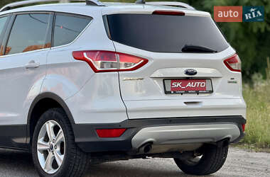 Внедорожник / Кроссовер Ford Escape 2014 в 