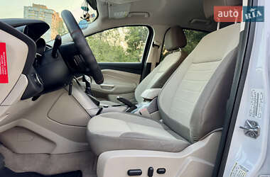 Внедорожник / Кроссовер Ford Escape 2014 в 