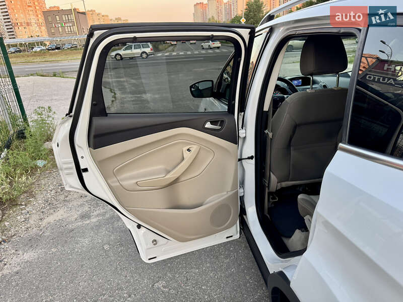 Внедорожник / Кроссовер Ford Escape 2014 в Киеве