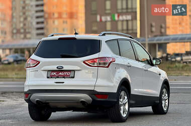 Внедорожник / Кроссовер Ford Escape 2014 в 