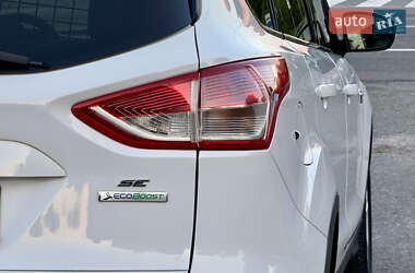 Внедорожник / Кроссовер Ford Escape 2014 в 