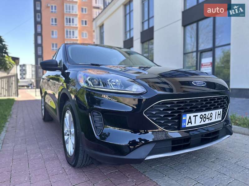 Внедорожник / Кроссовер Ford Escape 2022 в Ивано-Франковске