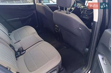 Внедорожник / Кроссовер Ford Escape 2022 в 