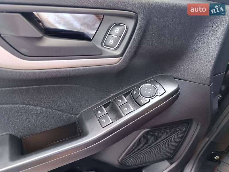 Внедорожник / Кроссовер Ford Escape 2022 в Ивано-Франковске