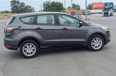 Внедорожник / Кроссовер Ford Escape 2017 в 
