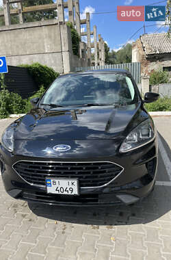 Внедорожник / Кроссовер Ford Escape 2022 в Вишневом