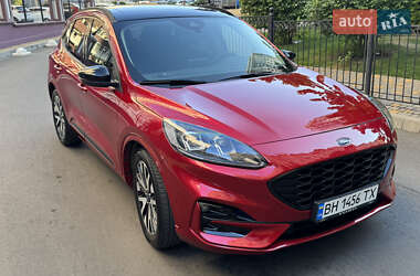 Внедорожник / Кроссовер Ford Escape 2020 в 