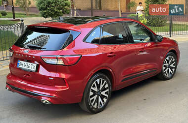 Внедорожник / Кроссовер Ford Escape 2020 в 