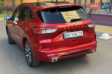 Внедорожник / Кроссовер Ford Escape 2020 в 