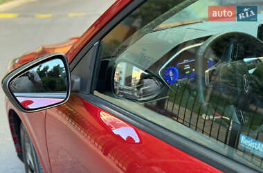 Внедорожник / Кроссовер Ford Escape 2020 в 
