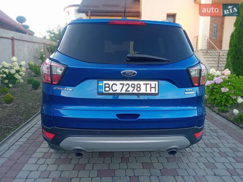 Внедорожник / Кроссовер Ford Escape 2018 в Львове