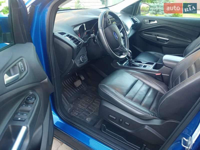 Внедорожник / Кроссовер Ford Escape 2018 в Львове