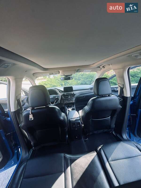 Внедорожник / Кроссовер Ford Escape 2020 в Николаеве