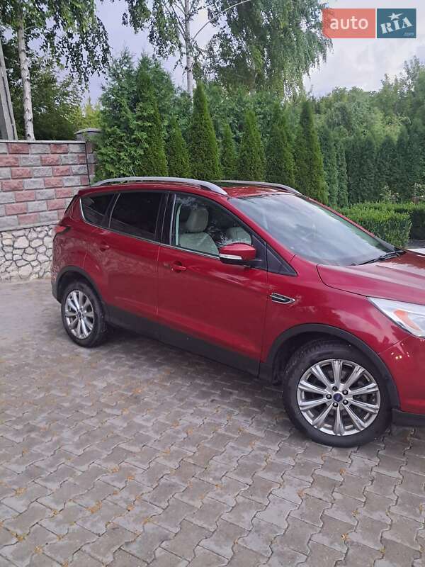 Внедорожник / Кроссовер Ford Escape 2018 в Подволочиске