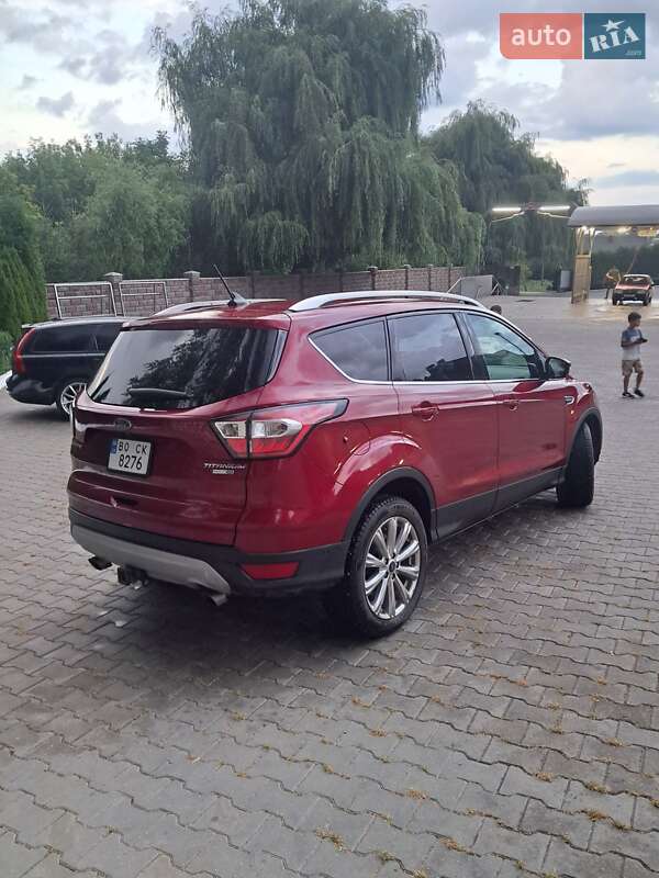 Внедорожник / Кроссовер Ford Escape 2018 в Подволочиске