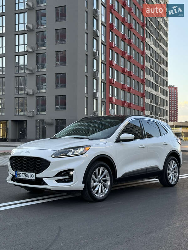 Внедорожник / Кроссовер Ford Escape 2021 в Киеве фото 6 Внедорожник / Кроссовер Ford Escape 2021 в Киеве
