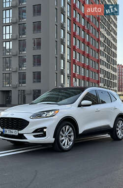 Внедорожник / Кроссовер Ford Escape 2021 в 