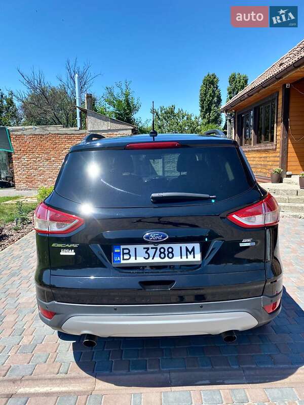 Внедорожник / Кроссовер Ford Escape 2016 в Кременчуге
