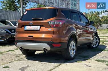 Внедорожник / Кроссовер Ford Escape 2016 в 