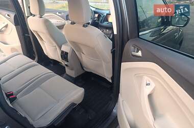 Внедорожник / Кроссовер Ford Escape 2019 в 