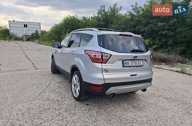 Внедорожник / Кроссовер Ford Escape 2018 в 
