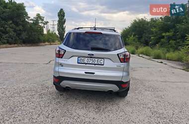Внедорожник / Кроссовер Ford Escape 2018 в 