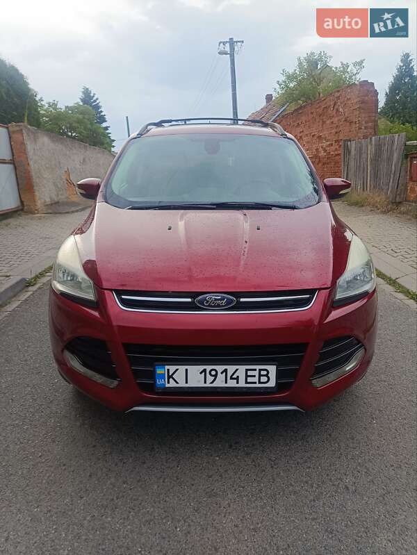Внедорожник / Кроссовер Ford Escape 2013 в 