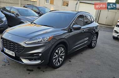Внедорожник / Кроссовер Ford Escape 2020 в 