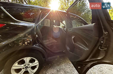 Внедорожник / Кроссовер Ford Escape 2015 в 