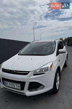 Внедорожник / Кроссовер Ford Escape 2015 в 