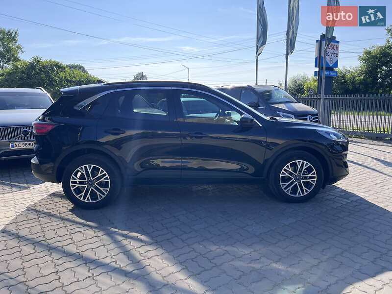 Внедорожник / Кроссовер Ford Escape 2020 в Нововолынске