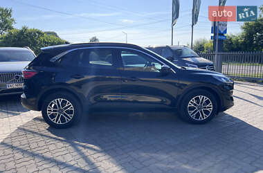 Внедорожник / Кроссовер Ford Escape 2020 в 