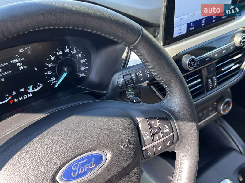 Внедорожник / Кроссовер Ford Escape 2020 в Нововолынске