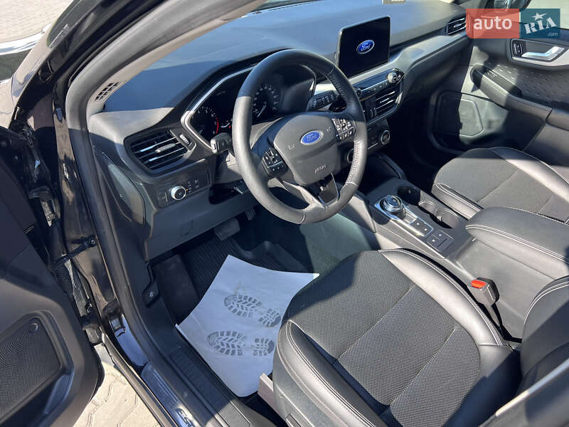 Внедорожник / Кроссовер Ford Escape 2020 в Нововолынске