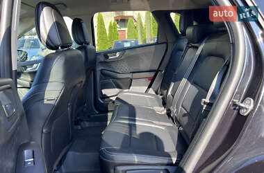 Внедорожник / Кроссовер Ford Escape 2020 в 
