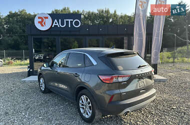 Внедорожник / Кроссовер Ford Escape 2020 в 