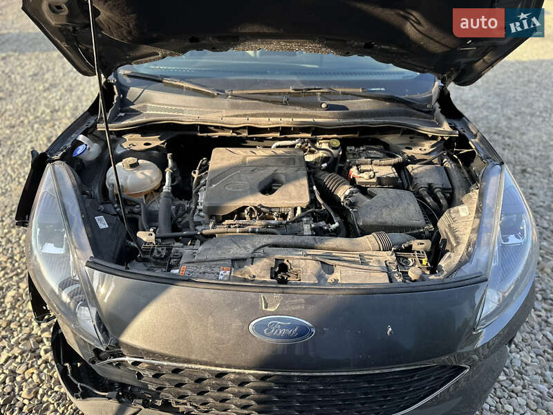 Позашляховик / Кросовер Ford Escape 2020 в Львові