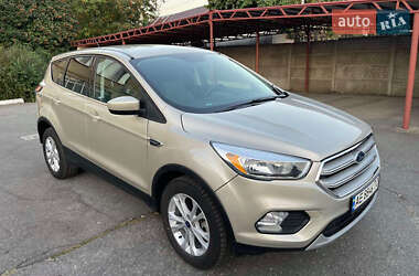 Внедорожник / Кроссовер Ford Escape 2017 в Днепре