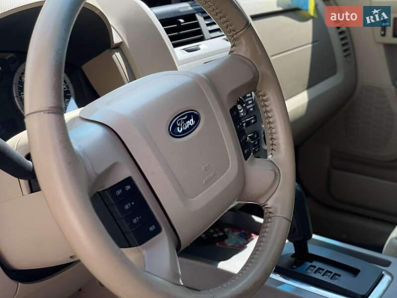 Внедорожник / Кроссовер Ford Escape 2012 в Днепре