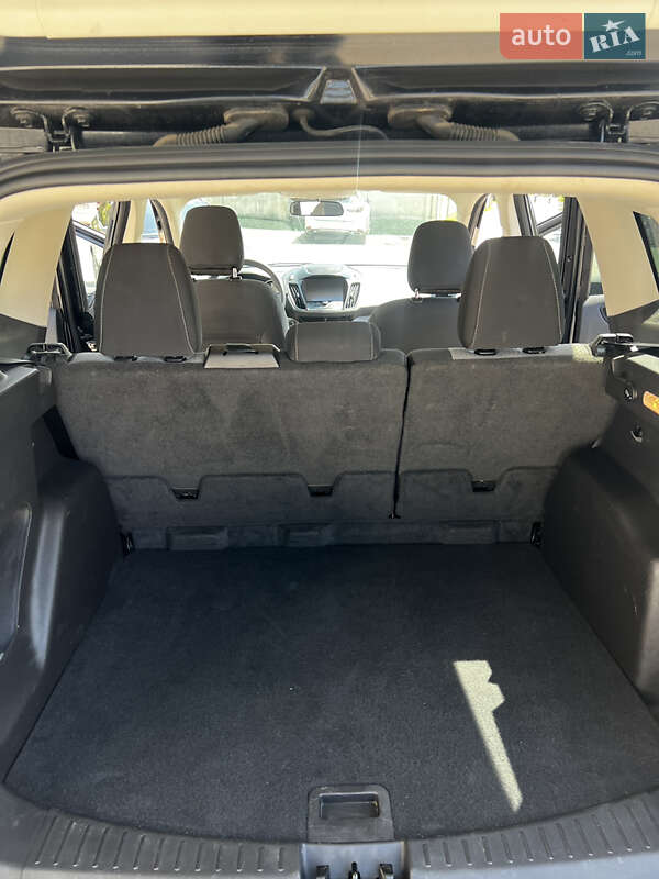 Внедорожник / Кроссовер Ford Escape 2019 в Ивано-Франковске фото 19 Внедорожник / Кроссовер Ford Escape 2019 в Ивано-Франковске