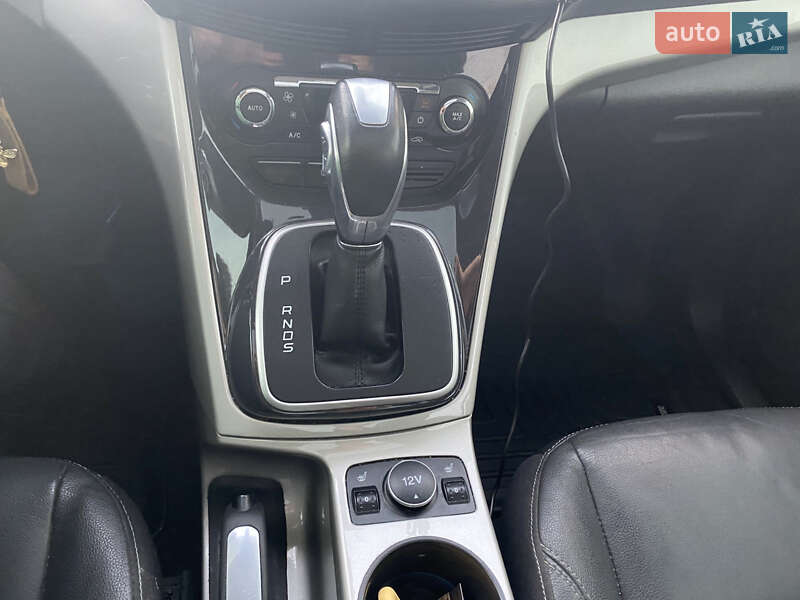 Внедорожник / Кроссовер Ford Escape 2012 в Мельнице-Подольской
