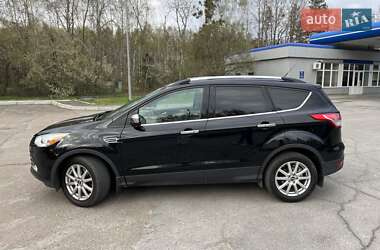 Внедорожник / Кроссовер Ford Escape 2015 в 
