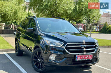 Внедорожник / Кроссовер Ford Escape 2017 в Киеве