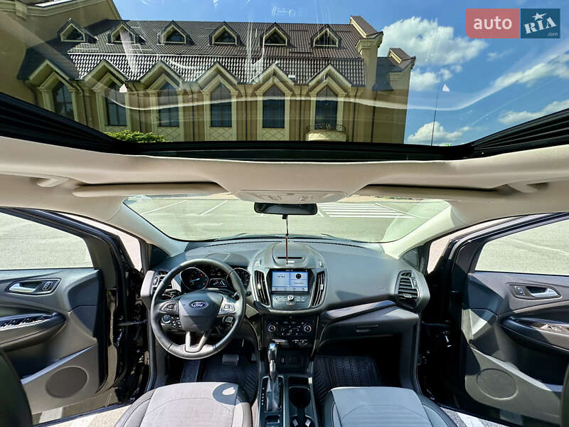 Внедорожник / Кроссовер Ford Escape 2017 в Киеве