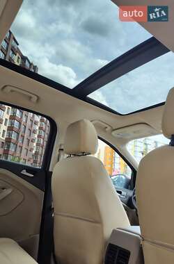 Внедорожник / Кроссовер Ford Escape 2017 в Чернигове