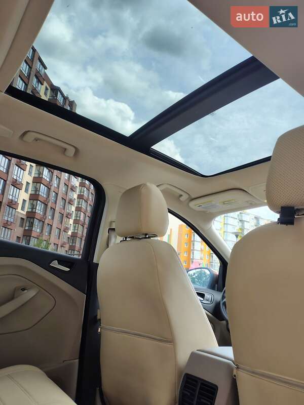 Внедорожник / Кроссовер Ford Escape 2017 в Чернигове