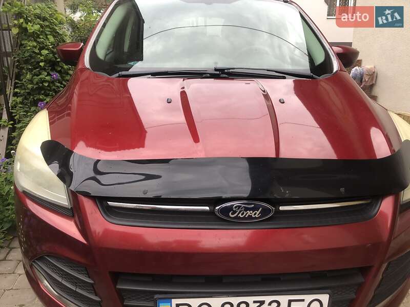 Внедорожник / Кроссовер Ford Escape 2013 в Монастыриске